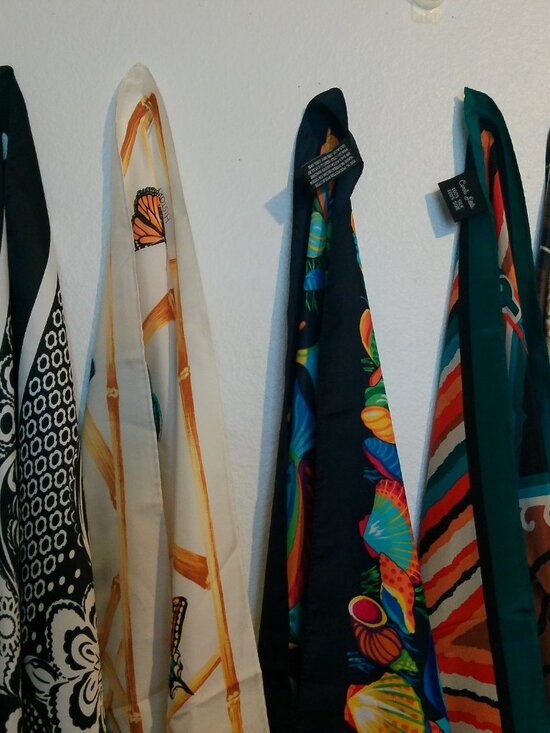 Eleven Large Square Silk Like Scarf Bandanna Satin Scarf Wrap Shawl 35"x35" - Picture 4 of 11